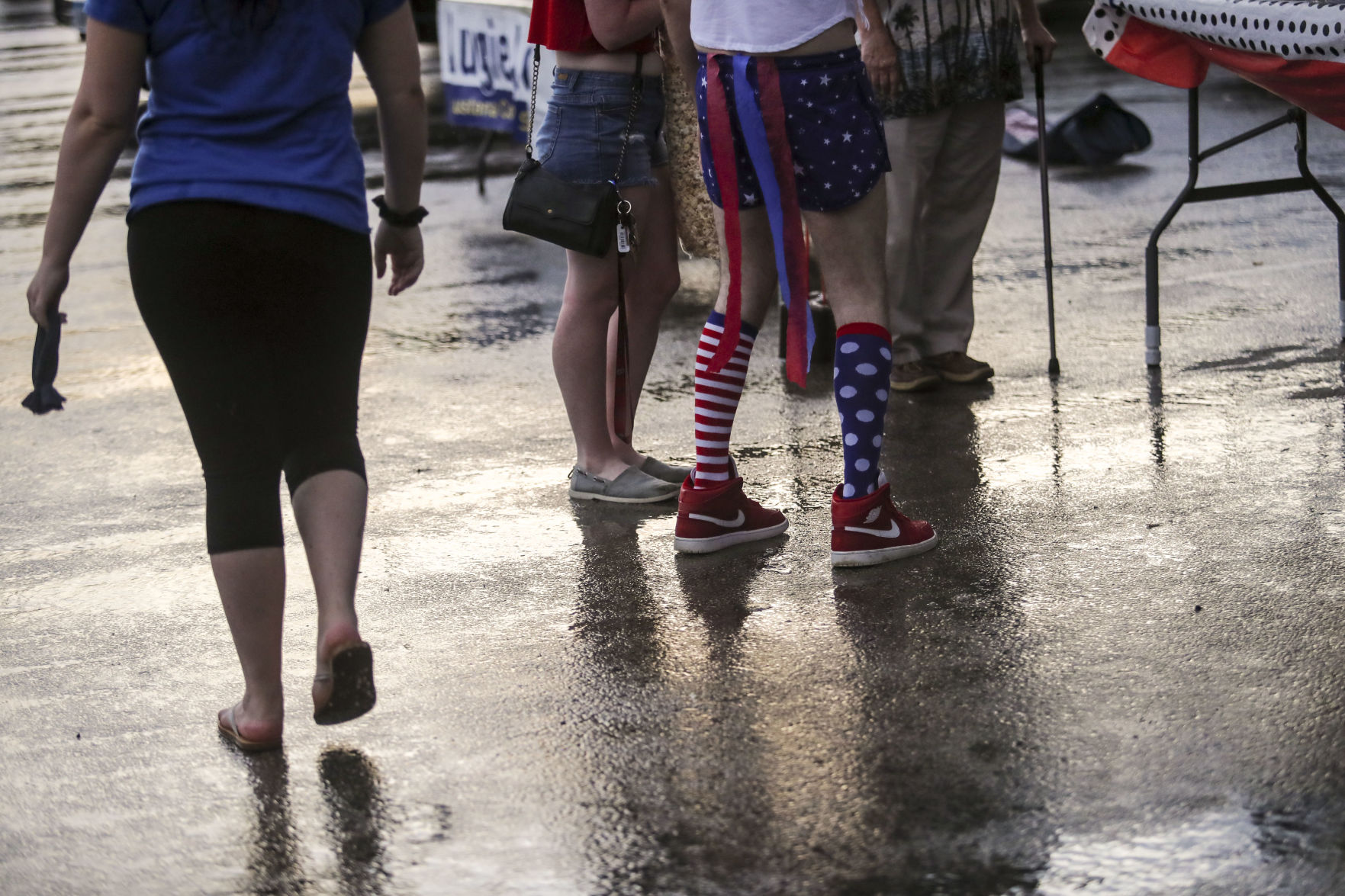 070419-mda-nws-redwhiteboom-035